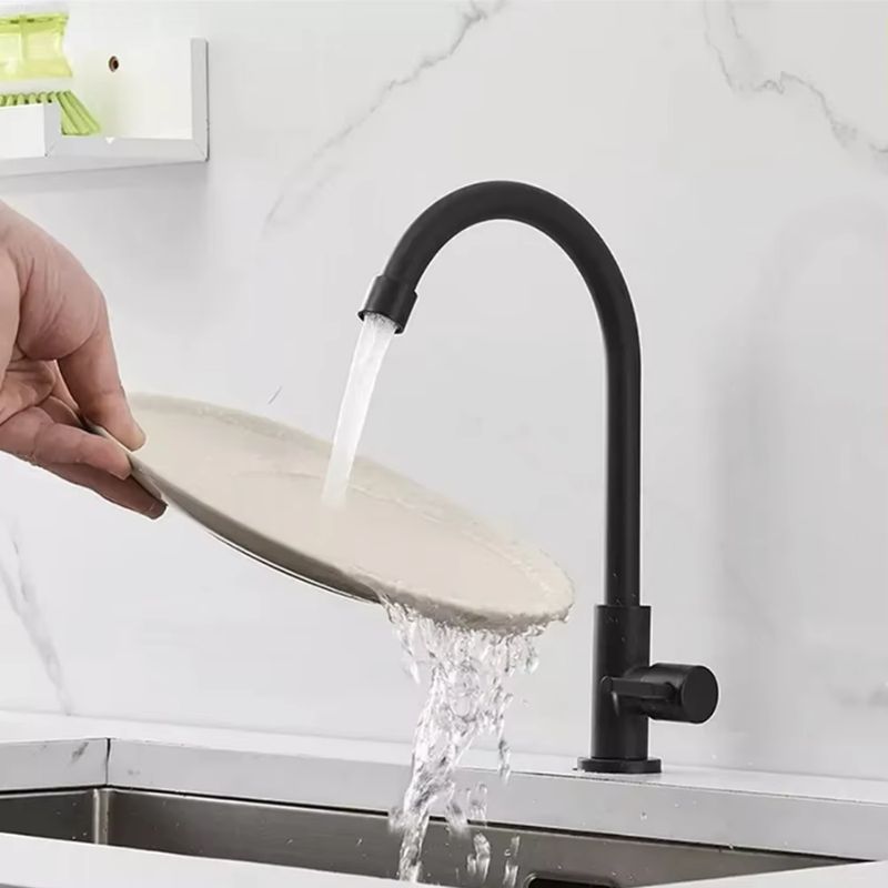 Torneira para Cozinha Misturador Monocomando Alta Preta Fosca 2